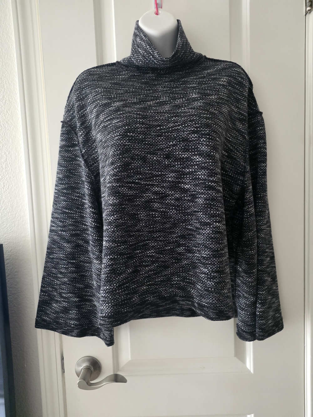 Free People Cozy Black & Gray Marled Turtleneck Sweater Size XS.
